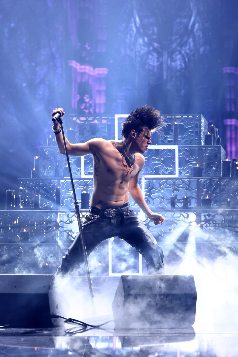 .<a href="/yungblud/">YUNGBLUD</a> channeled his #Ozzy during the #VMAs tribute performance to Ozzy Osbourne.