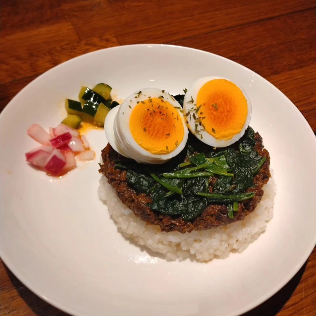 おはようございます！
ドライカレー☆Sサイズ550円〜
本日のスープ玉ねぎのスープになります
お気軽によろしくお願いいたします！