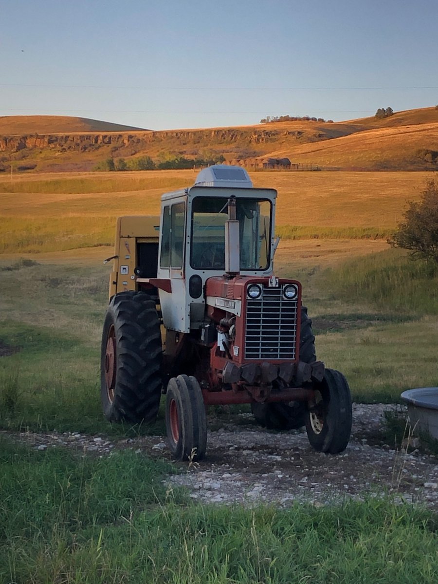 jason_nosajdeff's tweet photo. Do you remember those guys on the farm journal show, that got featured for getting out  their 60s vintage equipment to run it for fun. I think about them a lot. https://t.co/Ya1mw7zvO6
