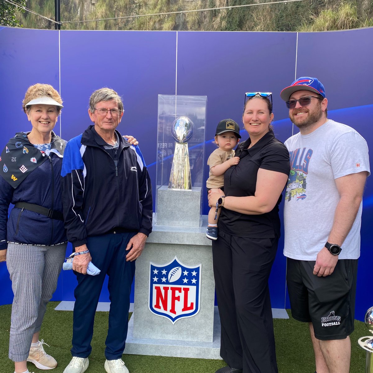 coach_marini's tweet photo. Thanks @NFLAUNZ for a fun kick off festival! Whole fam is ready for season 2025! #readyforsomefootball https://t.co/hi3BUPehNz