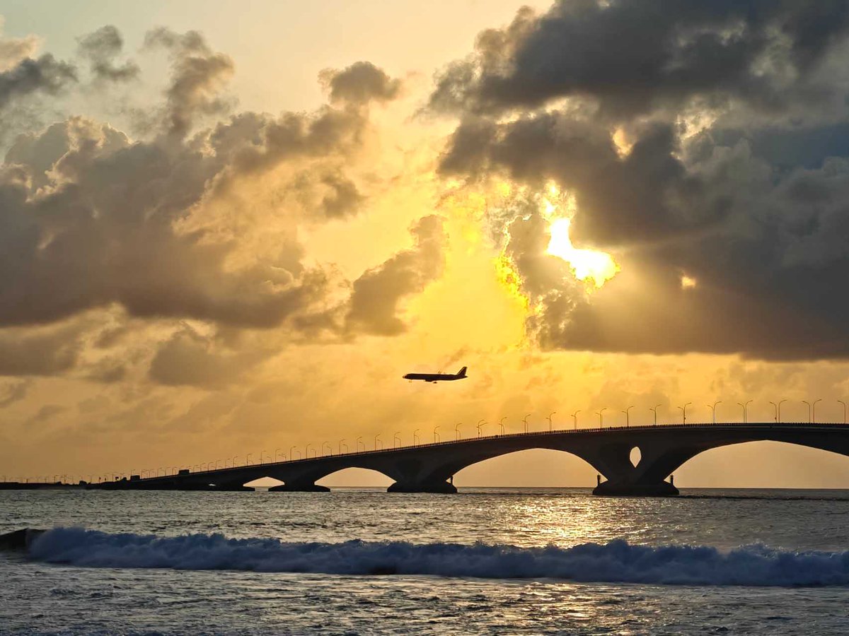 Good morning, Maldives!
One ship after another connects the islands of the Maldives, and one plane after another links the Maldives with the world. 
It's just another common, busy morning in the Maldives.