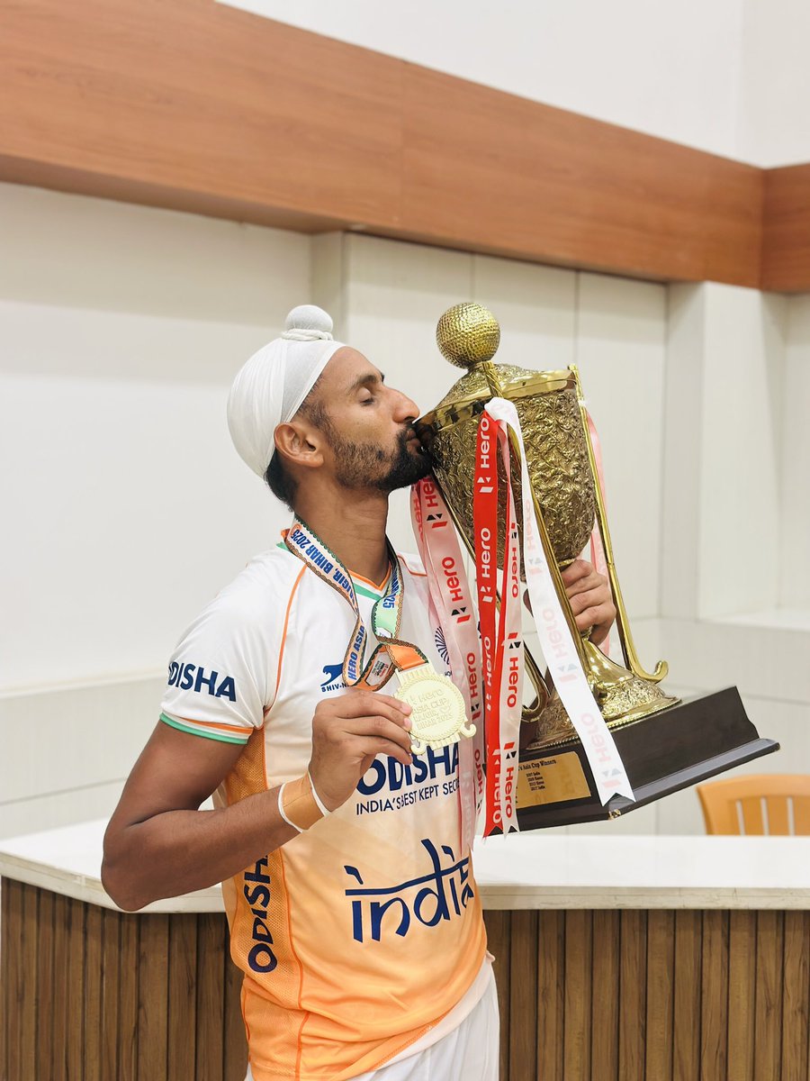 Mandeep Singh tweet media