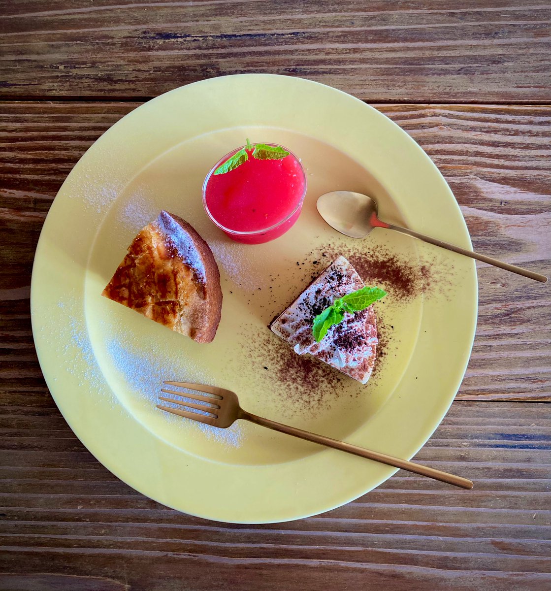 verb_cakecafe's tweet photo. cafe verb 𐔌՞・·・՞𐦯
𓌉◯𓇋 イートイン.テイクアウトできます໒꒱· ゚
#cafe #gateaubasque #tiramisu
#ガトーバスク #ティラミス #静岡県カフェ https://t.co/90xz3C3RsZ