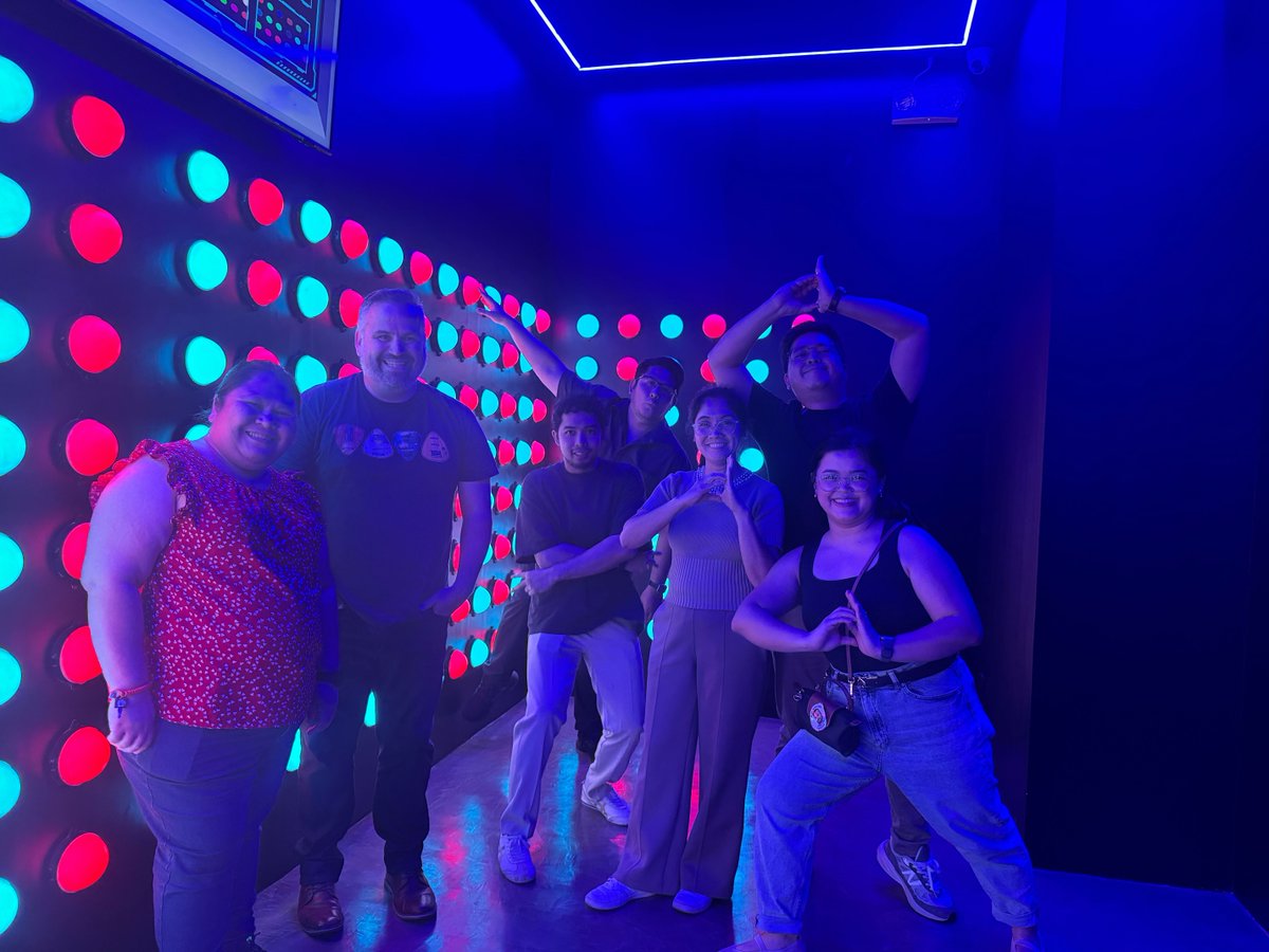 agile_uw's tweet image. Our co-founders Robin, Ben & Nick spent a few days with the team based out of the Philippines 🎉
Birthdays celebrated, plenty of food shared, games played, and Agile’s 10th anniversary marked together. 💙
Grateful for such a memorable time with an incredible team!