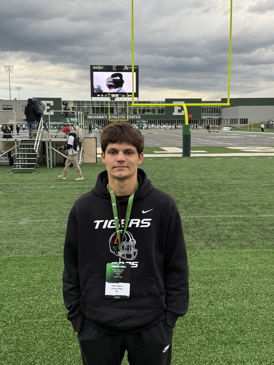 aidanhiggins0's tweet photo. Had a great time up in Ypsilanti this weekend! Got a great feel for the program and what it’s all about. Can’t wait to be back again sometime soon!
@CoachOmli @CoachPrince7 @BauerJohnJ @bobmullins33 https://t.co/dWoGINo2GW