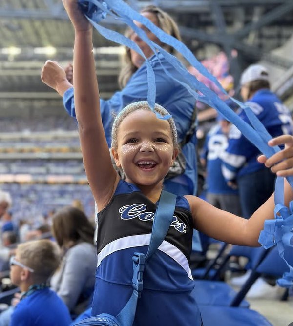 aka_themamba's tweet photo. Q, making her annual trip to the Colts home opener. #BornNBread https://t.co/JihSKoAF1e