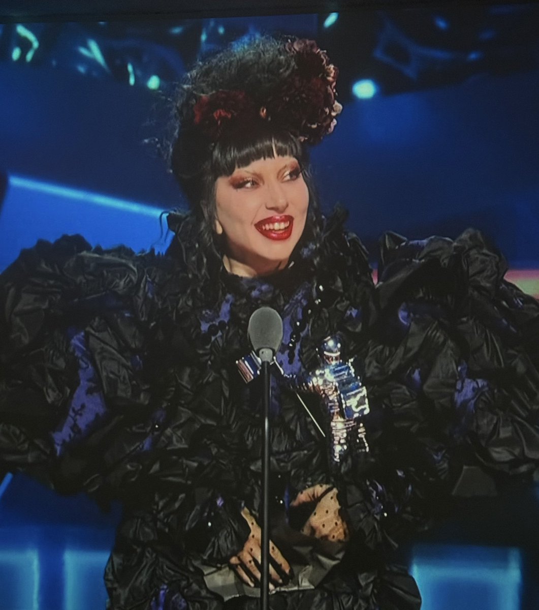 TheRealLokness's tweet photo. Well deserved recognition at the #VMAS tonight @ladygaga for Best Artist of the Year!! 
Your performance of The Dead Dance was flawless, congratulations!!!! ⭐️❤️⭐️❤️⭐️ https://t.co/iWU4aYcrgY