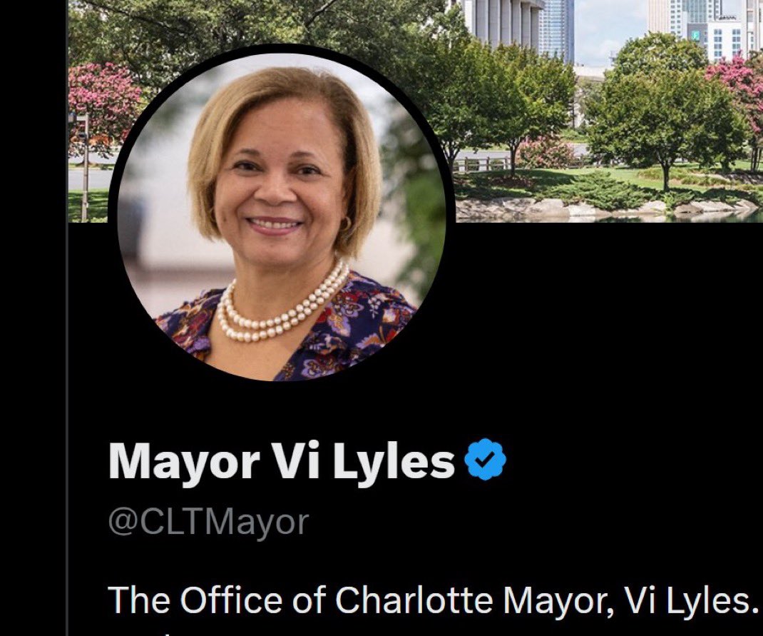BenRoberts2612w's tweet photo. #IrynaZarutska
#MurderedInCharlotte
#IrynaZarutska murdered by
#DecarlosBrownJr...who was released by:
#TeresaStokes
The mayor of this city is #ViLyles who seems to have more sympathy for the accused.
#Wikipedia is attempting to suppress this story
Also, #NoMediaCoverage https://t.co/jGWrmY5DGE