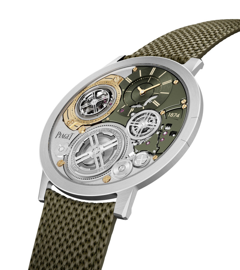 【厚さ2.0mmのトゥールビヨンモデルに新作登場】
ピアジェが誇る薄型ウォッチの象徴「アルティプラノ」のトゥールビヨンモデルに、カーキグリーンの洗練されたカラーを纏った新作「アルティプラノ アルティメート コンセプト トゥールビヨン」が加わった。
therakejapan.com/new/20250903a/