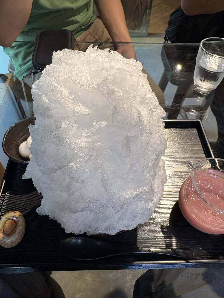 埼玉県の長瀞にある「阿左美冷蔵」さんで、かき氷🍧食べたよー！！

ふわとろで激うま！！！！