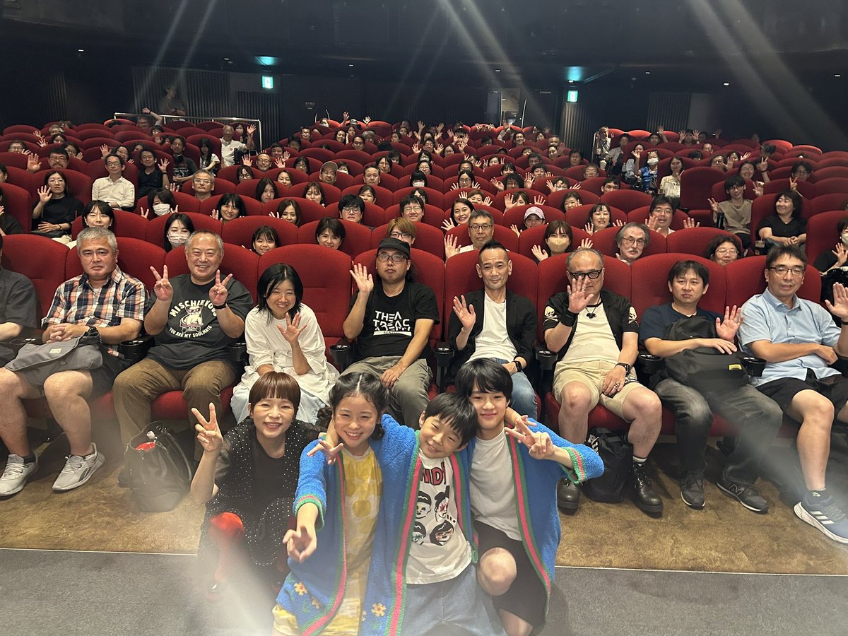 映画『#ふつうの子ども』
9/6(土)・7(日)の舞台挨拶、無事終了いたしました🐄💙

公開から3日間、たくさんの方にご覧いただき、
熱いご感想も数多くお寄せいただきありがとうございます🌱✨

ただいま本アカウントでは
🎵期待＆感想投稿キャンペーン🎵を実施中です！