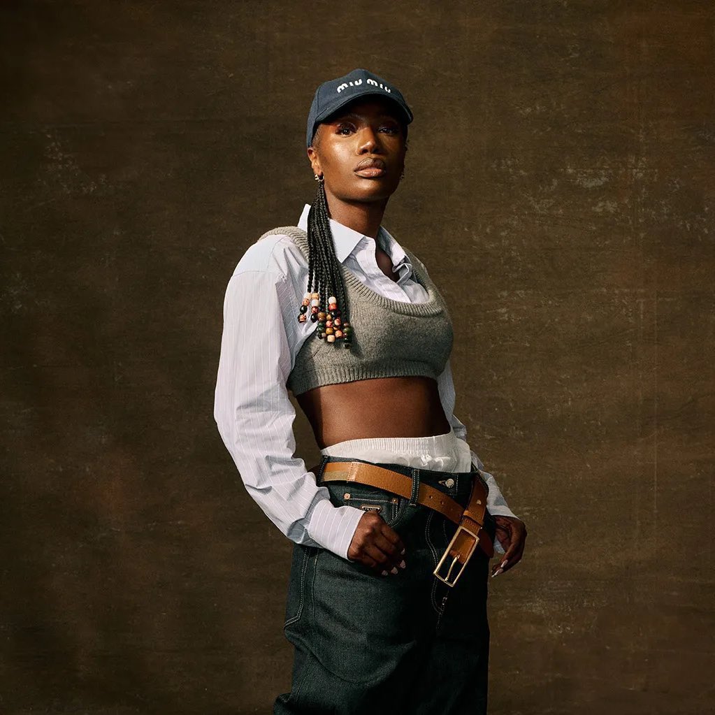 PopBase's tweet image. ‘Anxiety’ by Doechii wins the #VMAs award for Best Hip-Hop.