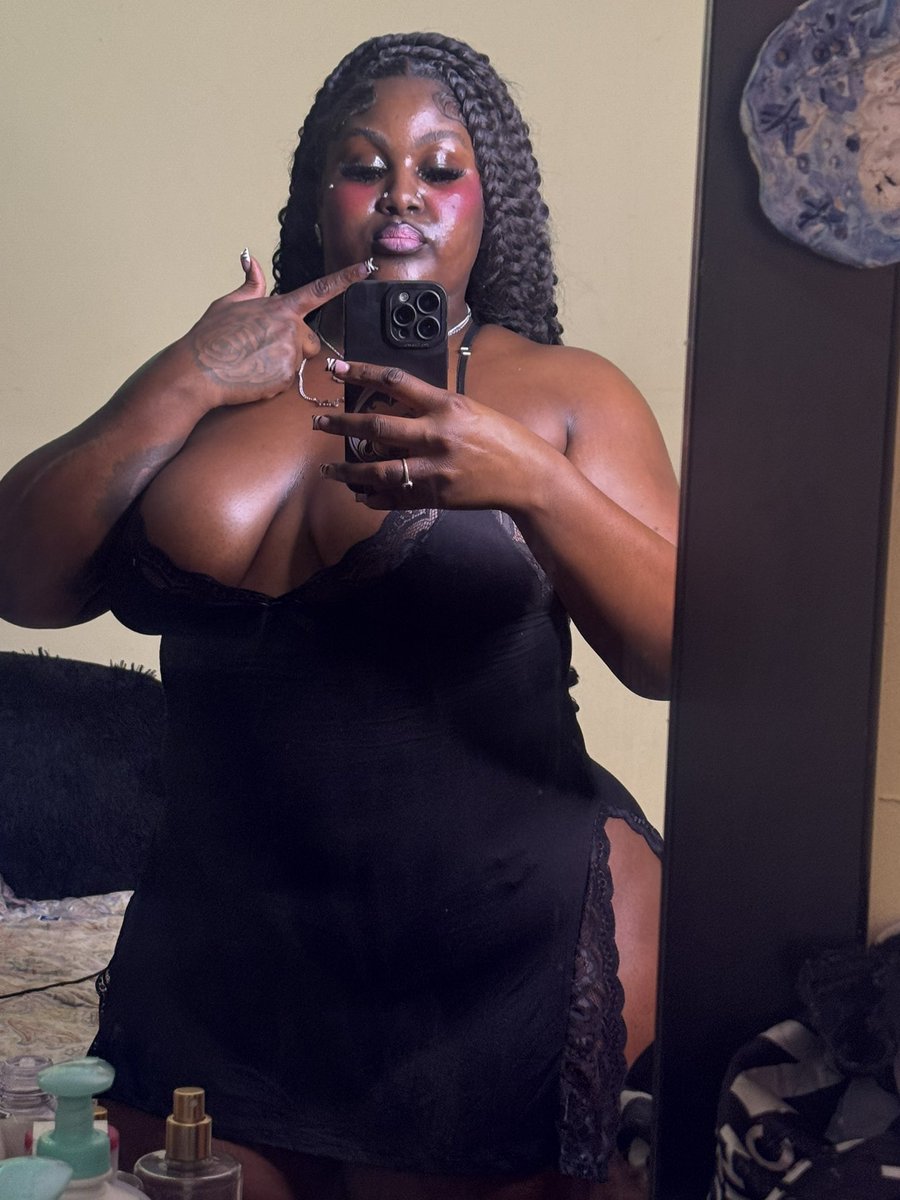 thicknchoc tweet picture