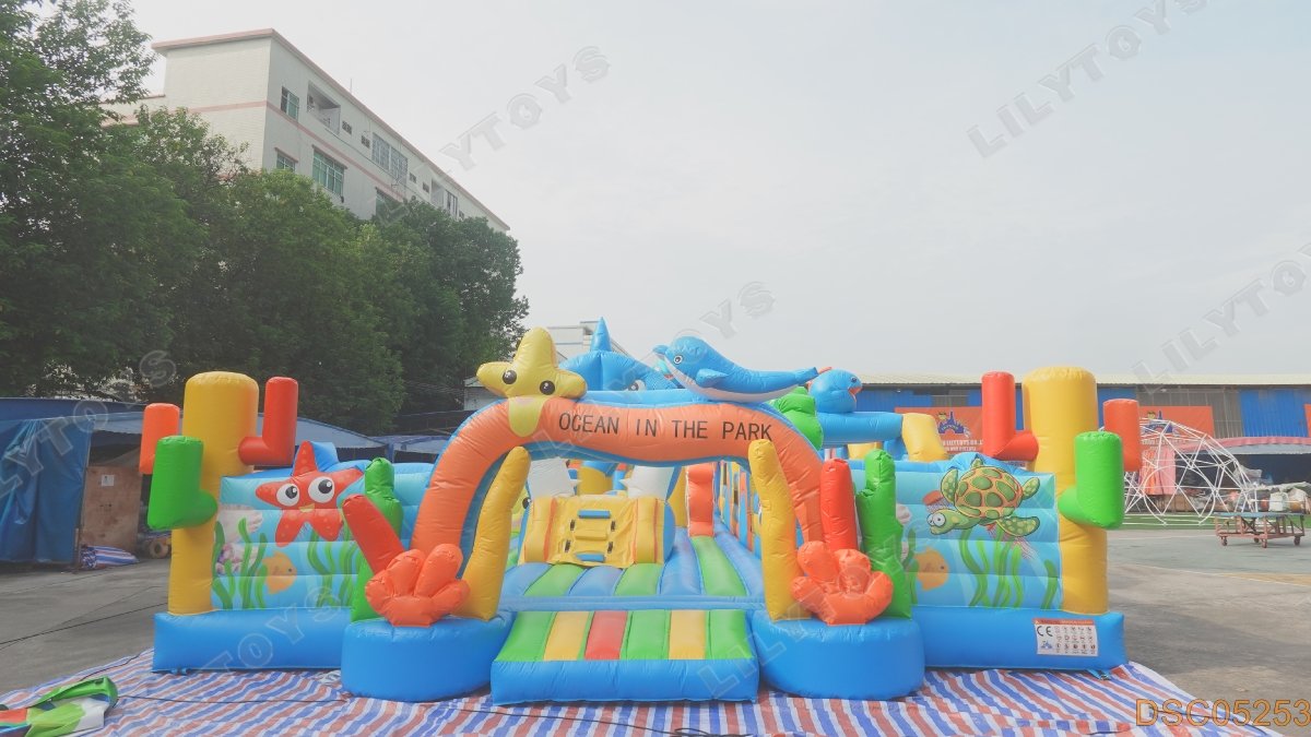 Slilytoys0927's tweet image. Inflatable Jumping Amusment Park Bouncing Slide Playground Equipment for Indoor Use
Whatsapp: +8613113312502
Email: saler3@lilytoys.com 
#inflatable #bouncy #funcity  #obstacle #lilytoys