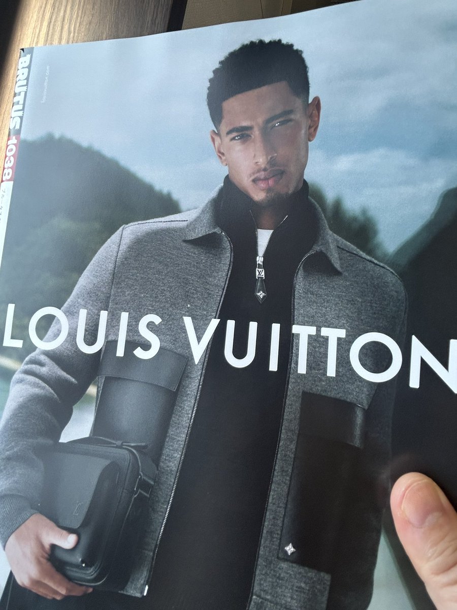 雑誌、BRUTUSの9/15号にポッシュの新色が掲載されてます✌️

紹介してくれたサーモンデザインの伊藤さん、ありがたいです

憧れのBRUTUSに載るとは、、、嬉しい

関係ないけど裏表紙がベリンガムなのも嬉しすぎる😭