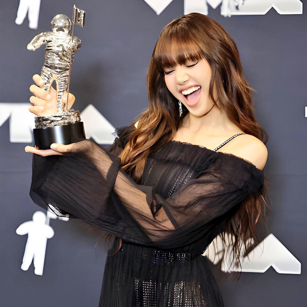 BLACKPINK AWARDS 🏆 tweet media