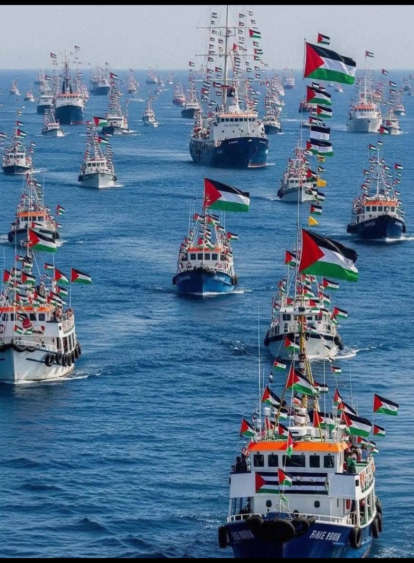 SarhanTc's tweet image. The &quot;Resilience Flotilla,&quot; comprising approximately 70 ships and boats, set sail from the port of Barcelona, ​​with the participation of activists and solidarity activists from around the world. This is an international movement aimed at breaking the blockade imposed on the Gaza