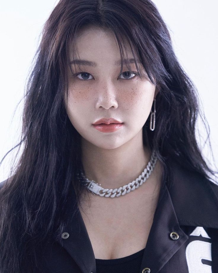 QueenYoori 🦋 tweet media