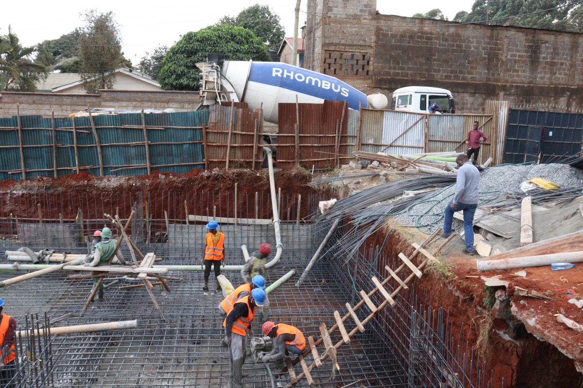 rhombusconcrete's tweet image. When every minute counts on the job, you can count on us to deliver. #BuildWithConfidence #readymixconcrete
