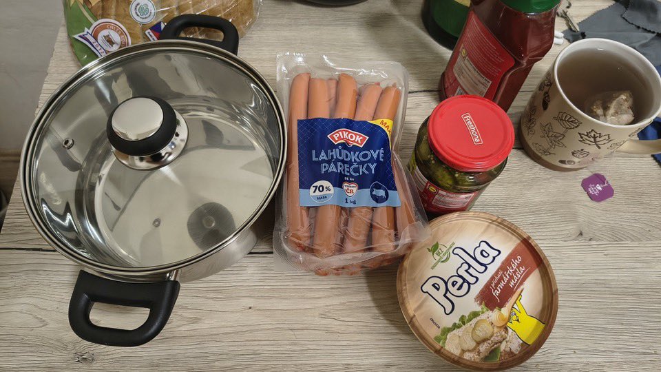 PedroHajto's tweet image. Skandal❗️❗️❗️
Oto co po meczu #POLFIN w szatni zostawili po sobie reprezentaci @Huuhkajat 😡😡😡