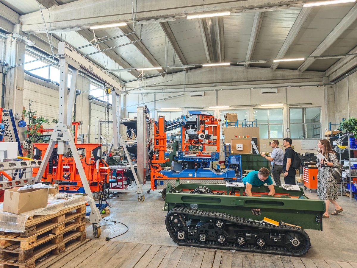 K2TECH_AIVISION's tweet image. 🌍 K2 Tech expands global outreach with key visit to Slovenia. We met with partners to advance collaboration in smart farming and autonomous tech. Building bridges for EU-China Agri-tech innovation. 🚜
#K2Tech #Slovenia #AgTech #Innovation