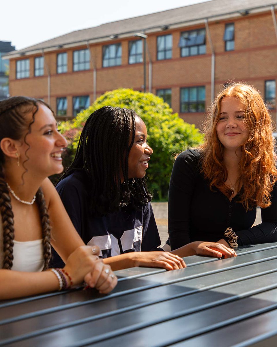 OSFC_Info's tweet image. We are looking forward to seeing all of our students back in college today!

Here&apos;s to an exciting and successful year!

Don&apos;t forget your ID card!

#WeAreOSFC