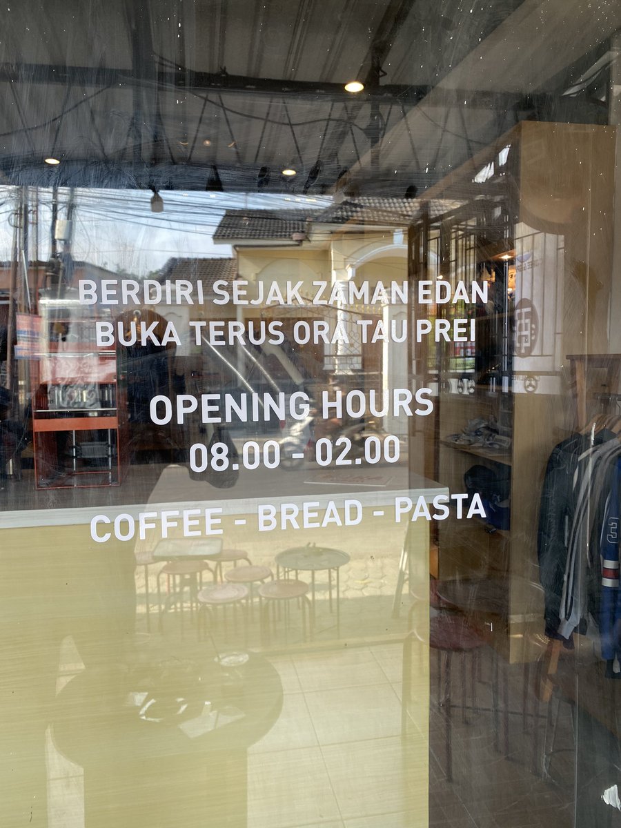 Karang wong edan tapi males keliling