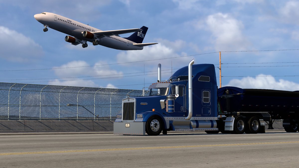 JoeAlex61's tweet image. Nothing like hitting exactly 1,234,567 million kilometers on your favorite truck! 😎 @SCSsoftware @KenworthTruckCo