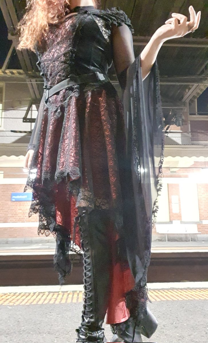 ThatAshGal's tweet photo. I swear I'm not a vampire (maybe) https://t.co/MF4Fx2jnVl