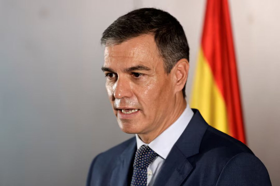 Spanish Prime Minister Pedro Sanchez says his country will ban Israel-bound ships and aircraft carrying weapons from docking at Spanish ports or entering Spanish airspace.

#GazaGenocide
#Aqsaunderattack
#europe #Gaza #Palestine