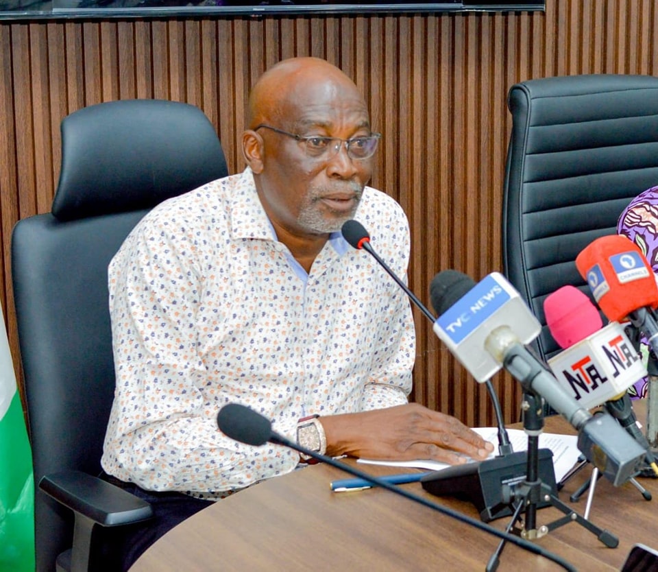 kwaragis1's tweet image. Good Morning, Kwarans,
Don&apos;t forget, in Kwara state, every plot of land has a story. KWGIS is making land administration transparent, efficient, and accessible.
Say goodbye to land disputes—say hello to clarity!
It shall be a good week, ahead
#KWGIS #SmartLandManagement