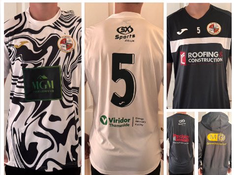 A huge thank you to our sponsors for the 2025/26 season! The boys are starting the season in style with brand new kit, training wear, tracksuits and bags. 👏🏼