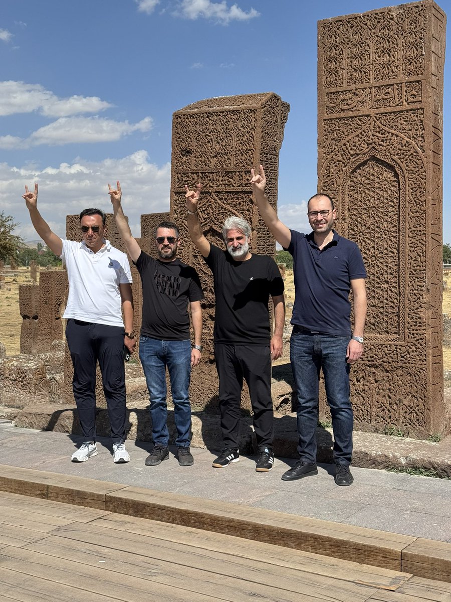 KIYMETLİ DOSTLARIMA,KIYMETLİ ZİYARETLERİ İÇİN TEŞEKKÜR EDERİM.
<a href="/hayribulut06/">Hayri Bulut</a> <a href="/gokberkoao/">F. Gökberk Osmanağaoğlu</a> <a href="/MetinKeskinMHP/">Metin KESKİN</a>