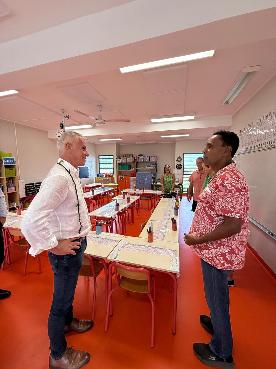 GregoryAllione's tweet image. Mission accomplie en #Polynésie française ! Des échanges avec le Président @Moetai1
aux visites de centres de secours des @SPPolynesie
(Papeete, Moorea, Faa'a...), cette mission ouvre la voie à une collaboration Europe-Polynésie renforcée sur la sécurité civile.  
Prochaine étape