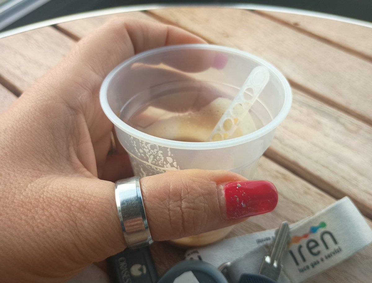 ChoosyGirl73's tweet image. Essere gentili è un'arma di distinzione dalla massa.
Anche prima del caffè ☕
.
.
.
#quotes #pensierisparsi #desideri #pensierieparole