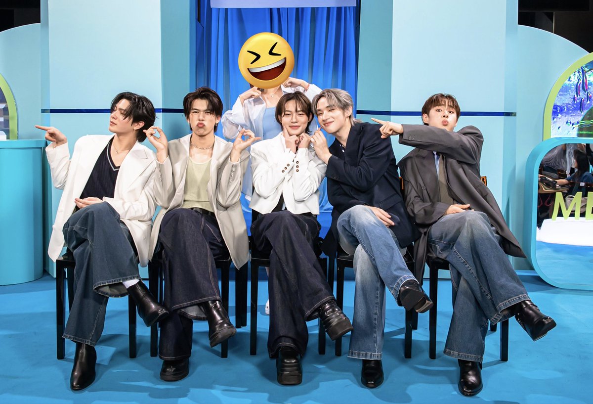 ☆ℓ ί 𝓃 ° | อยากเจอพี่รพี 🐱 tweet media
