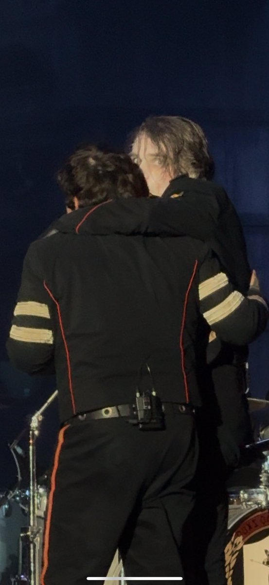 itsvivi__'s tweet image. Not frerard in 2025 leave me alone (me as a frerardie)