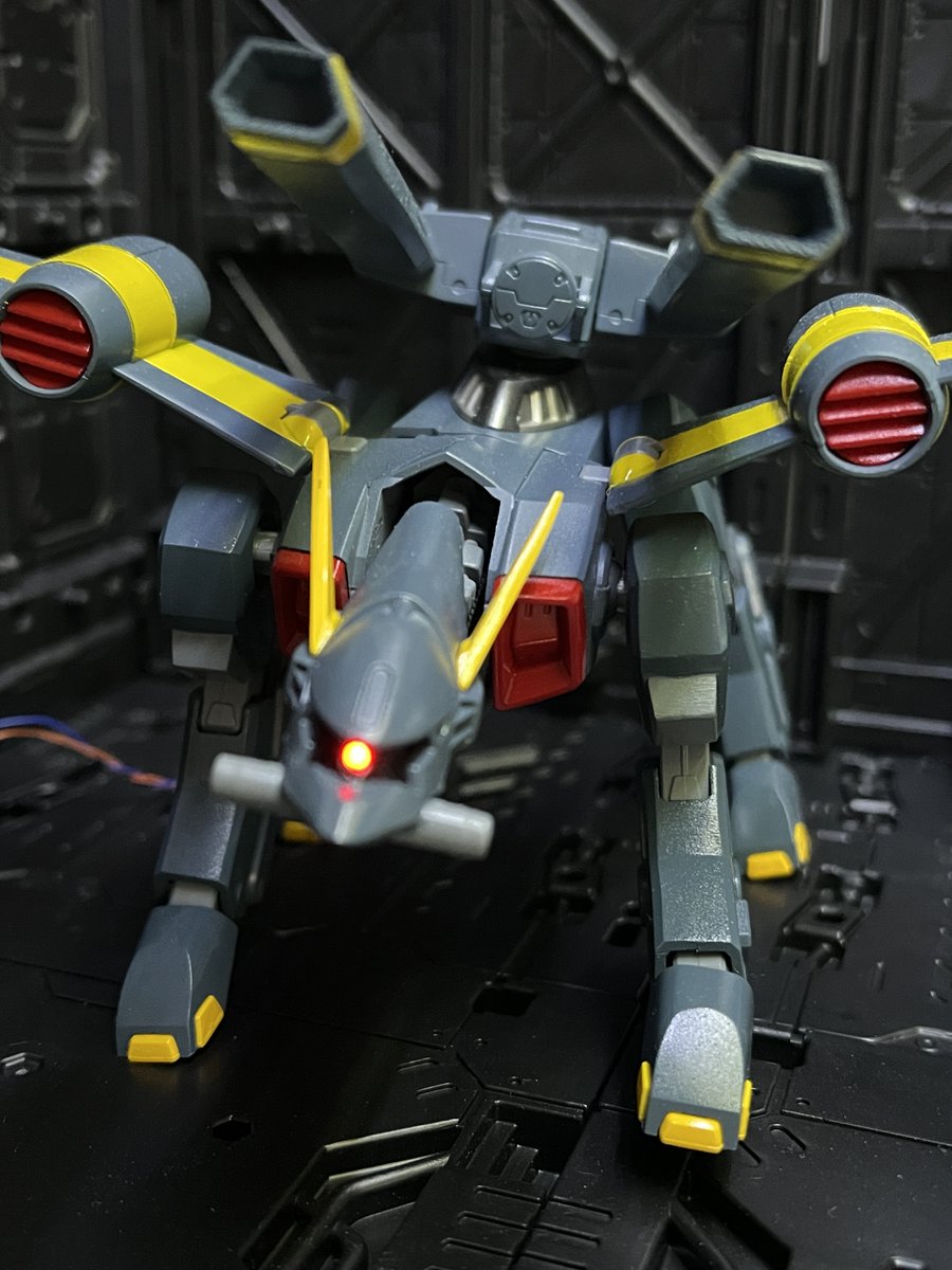 TANI_Lab's tweet image. #青で繋がるみんなの輪 #ガンプラ #バクゥ―
それにしても周りが周りだとイメージが一気に変わるものなのですね。ジオラマに手を出そうとして模型店でジオラマの製品を見てみましたが結構なお値段。今じゃない...
モノアイのLEDは
👉 TLP-LM01 Amazon amzn.to/3GiL6mL
で明るさ調整してます。