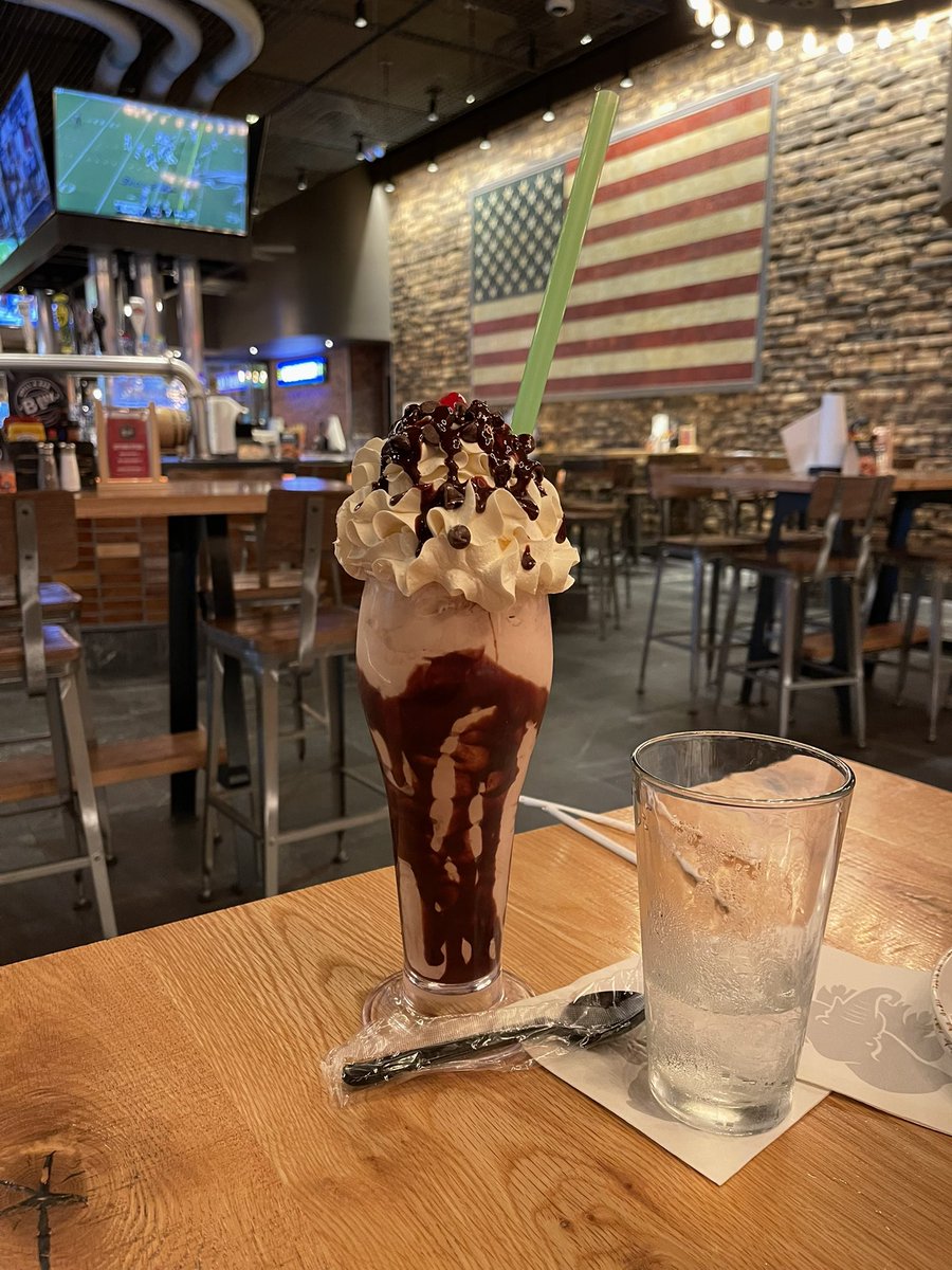 Dotqueue's tweet image. Riptide 2025 🥇

First time attending and it was an incredible experience, really happy to win but being able to see old faces &amp;amp; meet new ones was also enjoyable. ggs to ftw / cs as always, and thank you to the staff that made the event possible ❤️