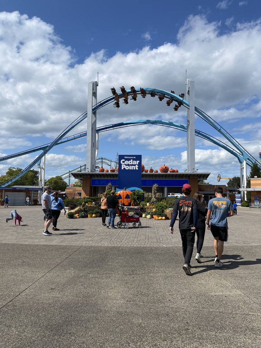 Dotqueue's tweet image. Riptide 2025 🥇

First time attending and it was an incredible experience, really happy to win but being able to see old faces &amp;amp; meet new ones was also enjoyable. ggs to ftw / cs as always, and thank you to the staff that made the event possible ❤️