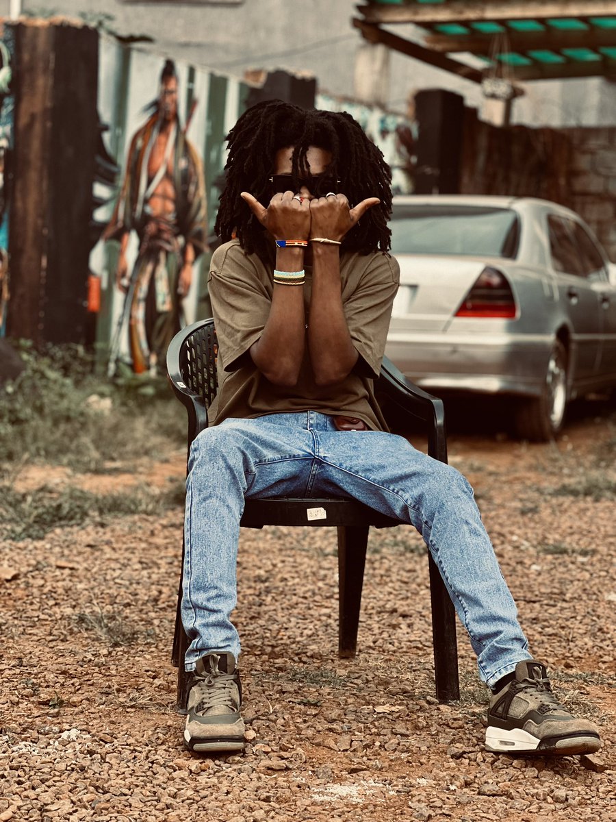OrijinalJenesis's tweet image. Holla, it’s a beautiful Monday morning, stream some Good music☄️❤️🔥
ffm.to/unscripted-jen…