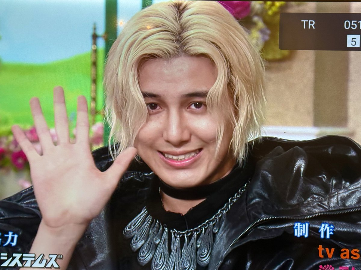 Freshly bleached roots lookin’ goooood, now I wanna eat natto and kimchi 😆