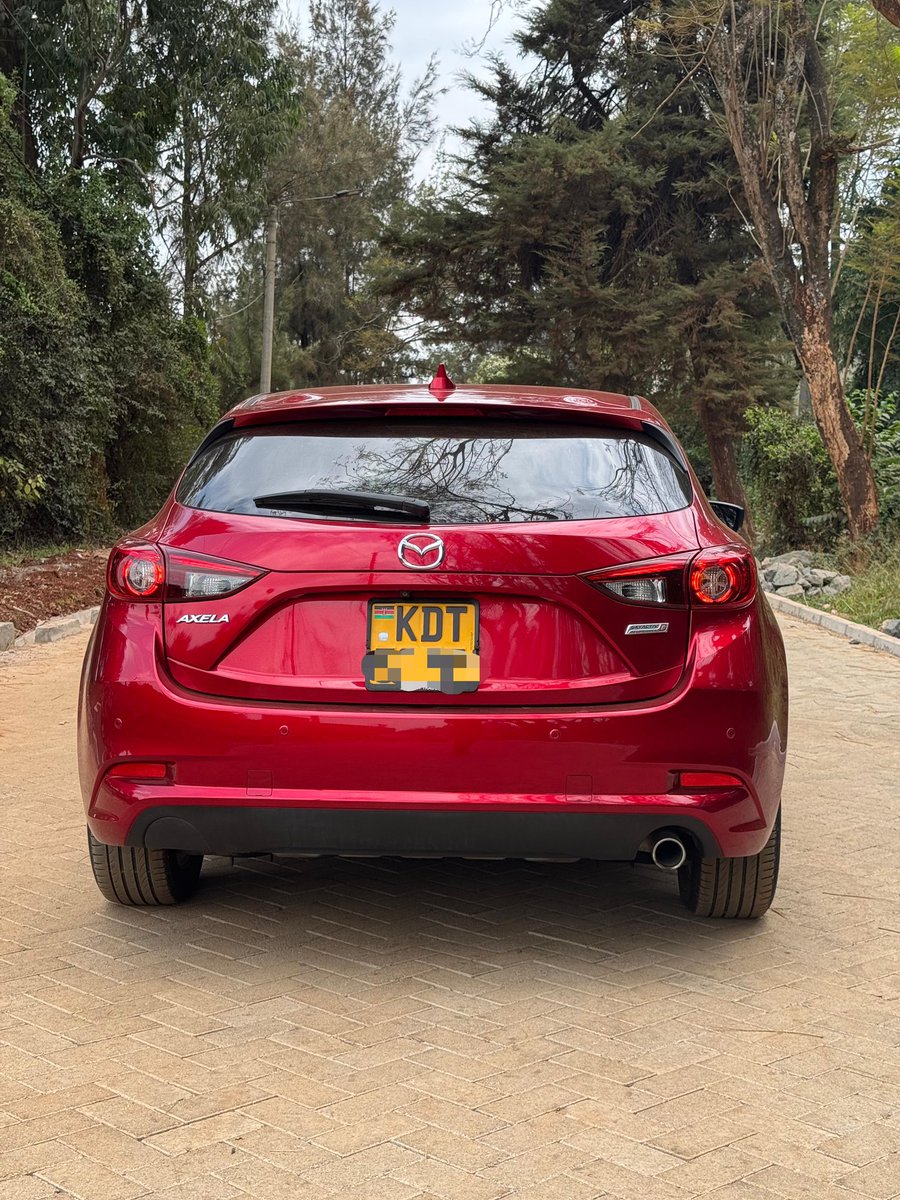 Mazda Axela
Asking at Ksh 1,800,000
• 1500cc diesel engine
• Sporty hatchback design
• Premium fabric interior
• Automatic transmission, push start, reverse camera, alloy wheels
☎️0798033265