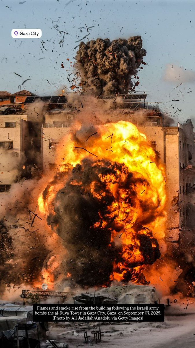 Timesofgaza's tweet photo. Israeli airstrikes on residential homes in Gaza City continue relentlessly in an attempt to forcibly displace residents. https://t.co/frc081AiCJ