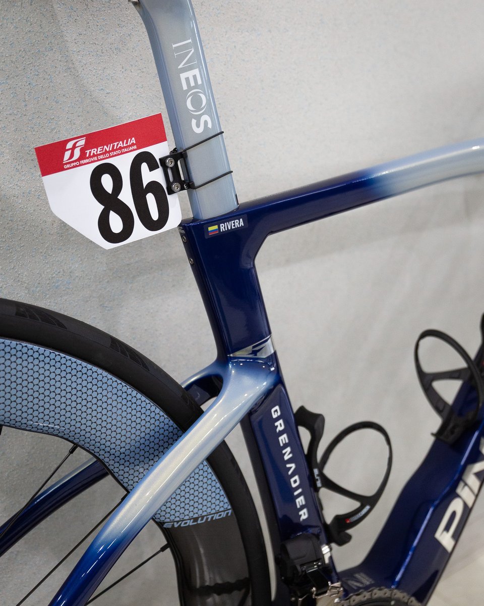 【東京都引取限定】ピナレロ　軽量バイク（Aluminium 6061-T6） 東京都引取限定】ピナレロ 軽量バイク（Aluminium 6061-T6