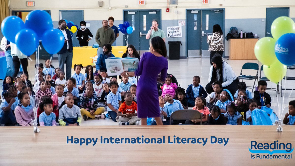RIFWEB's tweet image. #RIF connects children with the #joyofreading to spark imaginations and possibilities, putting kids on a path of reading #proficiency. Because every child deserves the chance to succeed. To learn more about RIF and our programs to support us, visit RIF.org.
