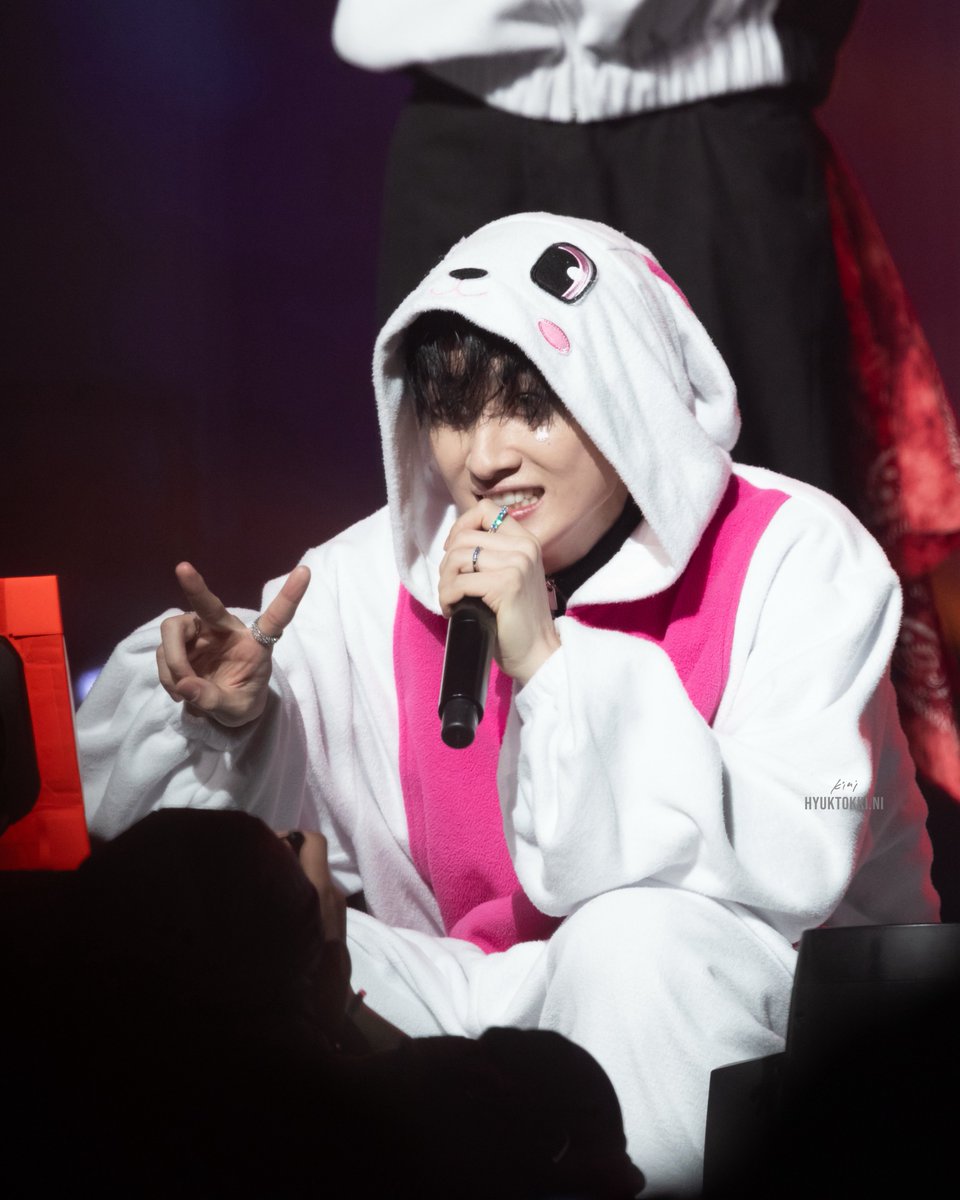 2025.09.05 <SuperShow 10> in Hong Kong Day 1

아아구 귀여워🐰🐰

<a href="/AllRiseSilver/">Dalnim</a> 
#슈퍼주니어 #SUPERJUNIOR #은혁 #이혁재 
#EUNHYUK 
#SUPERSHOW10inHongKong