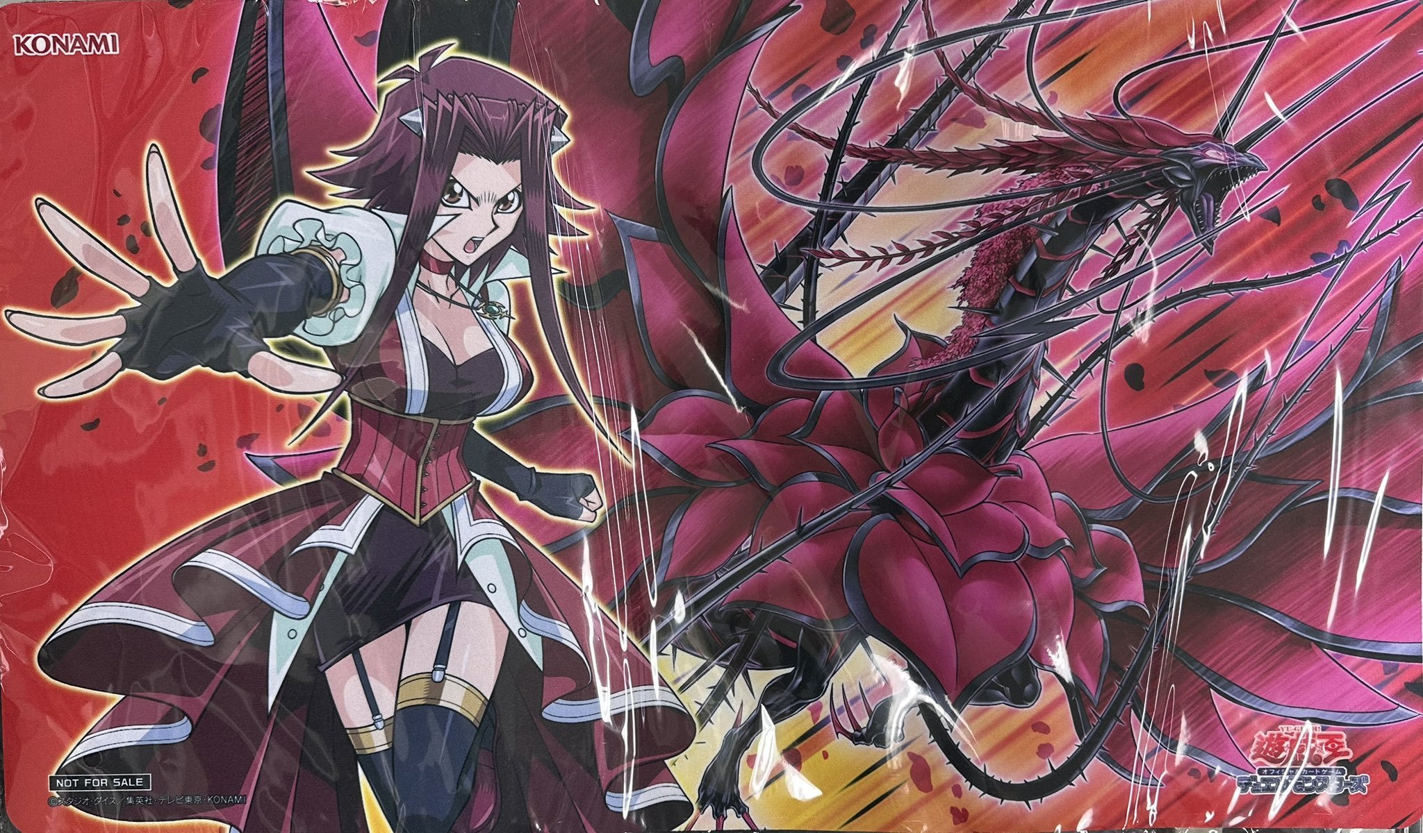 遊戯王　十六夜アキ　黒薔薇の破滅竜　プレイマット カードショップすぱいらる秋葉原店 on X: 