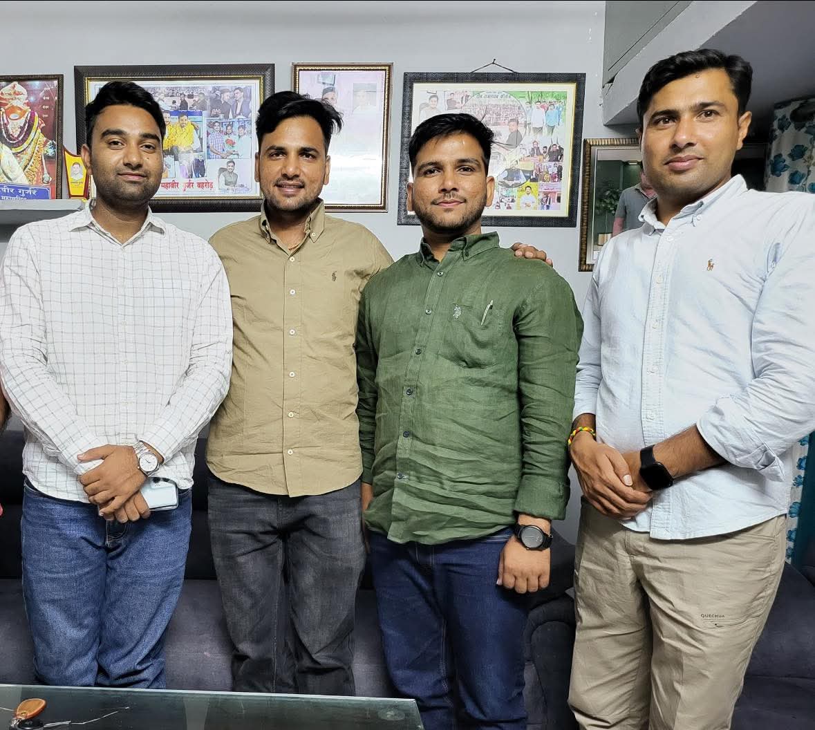 DalveerPrem's tweet photo. पायलट साहब के कट्टर समर्थक हमारे प्रिय मित्र, यशस्वी, ओजस्वी, सादगी से भरपूर, युवा नेता जीतू कांवर को जन्मदिन की बहुत-बहुत बधाई एवं हार्दिक शुभकामनाएं..🎂💐 https://t.co/GGukLzUauO