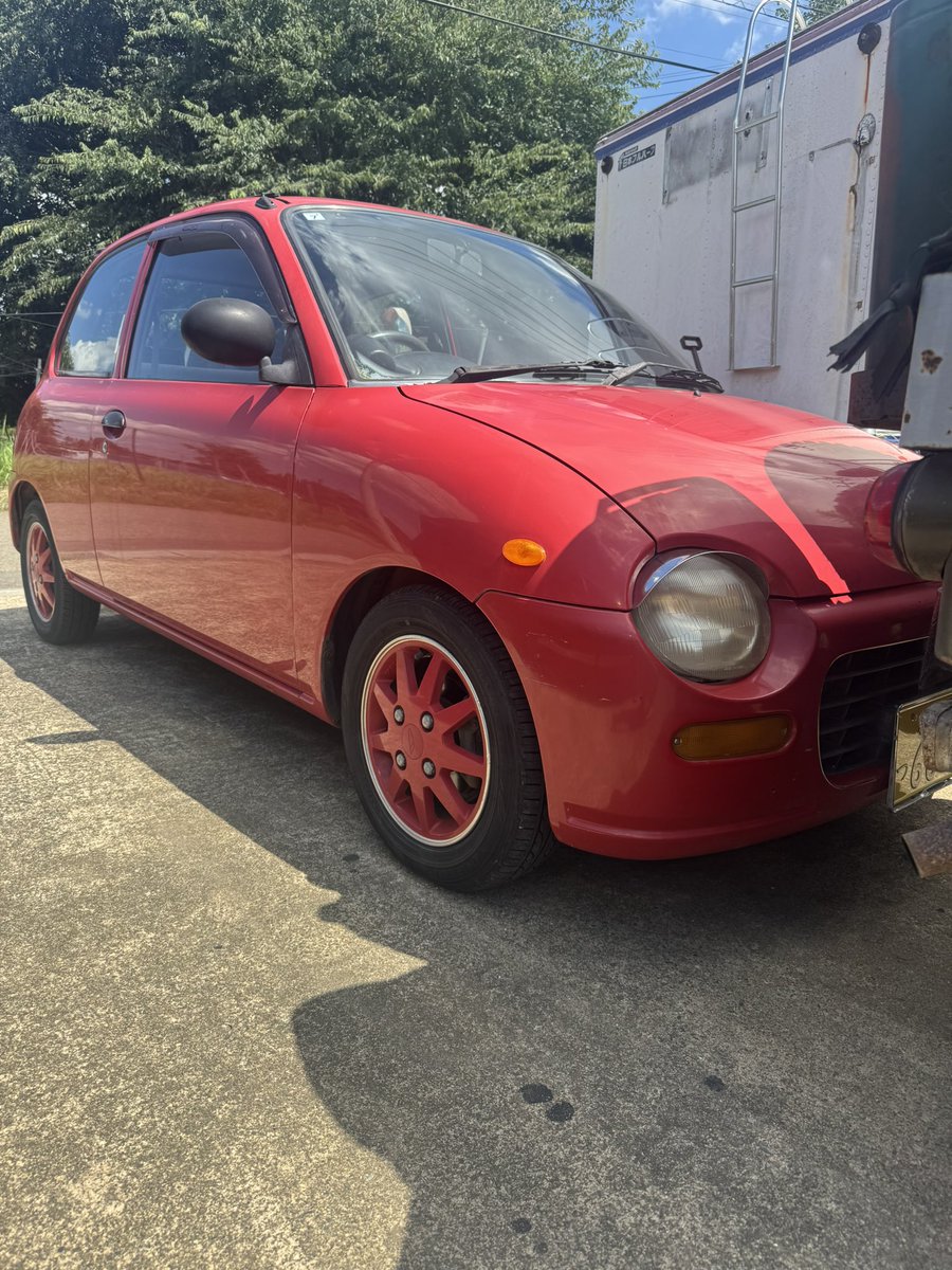YK83570816's tweet photo. 軽自動車売ります
オプティ
走行距離　12万キロ
5MT
タイベル交換済み
ダウンサス
ナビ　Bluetooth
車検令和8年7月まで
足車やこれから雪ドリなんかでもどうでしょうか？
12万円で

#軽自動車売ります https://t.co/p8qL0FgeBI